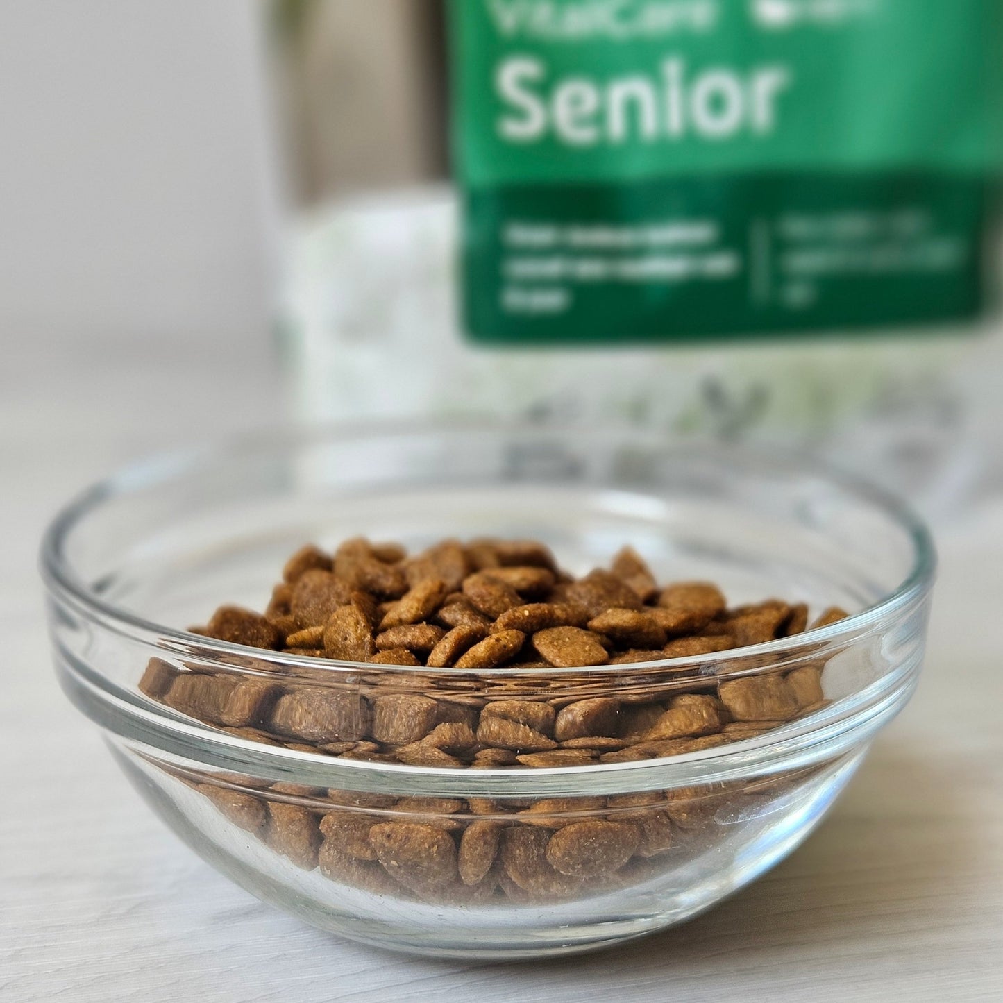 Prins VitalCare ǀ SENIOR mačji briketi - PERUTNINA 1,5 kg od Prins | Na voljo pri Forapet