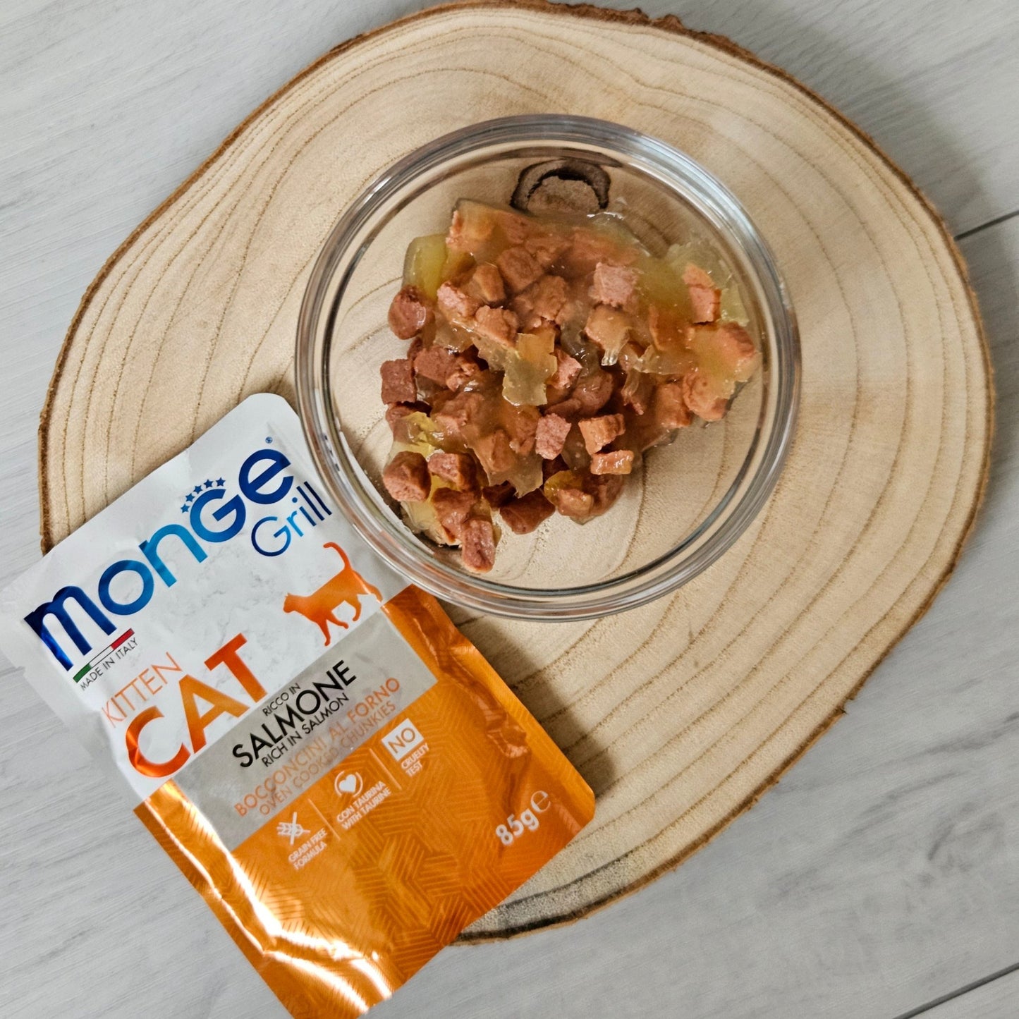 Monge Grill ǀ KITTEN mačja mokra hrana - LOSOS 85 g od Monge | Na voljo pri Forapet