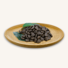 Natural Greatness ǀ MEDIUM & MAXI ADULT pasji briketi - OBČUTLJIVA KOŽA (losos) od Natural Greatness | Na voljo pri Forapet